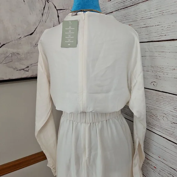 NWT H&M Filtted Satin Dress Size M - Picture 14 of 17